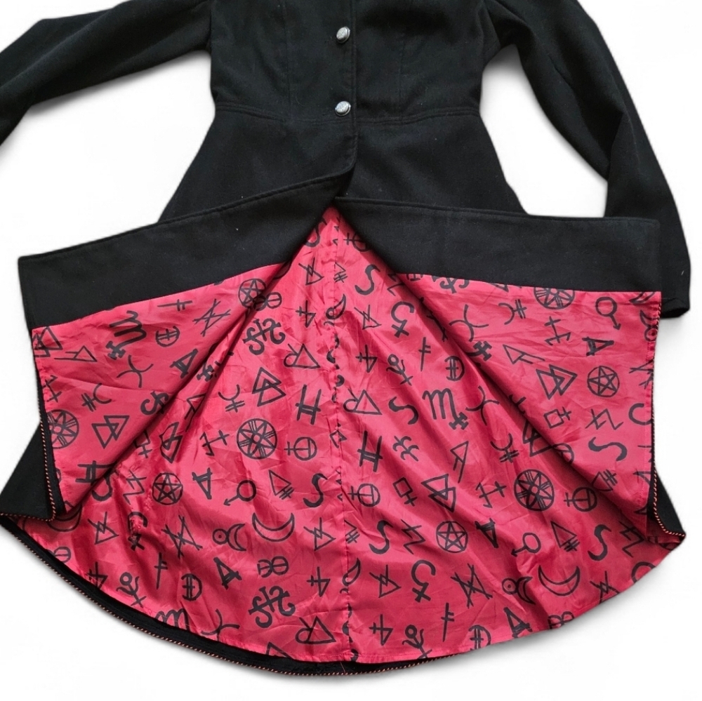 American Horror Story Coven Black/Red Trench Coat - Picture 11 of 16
